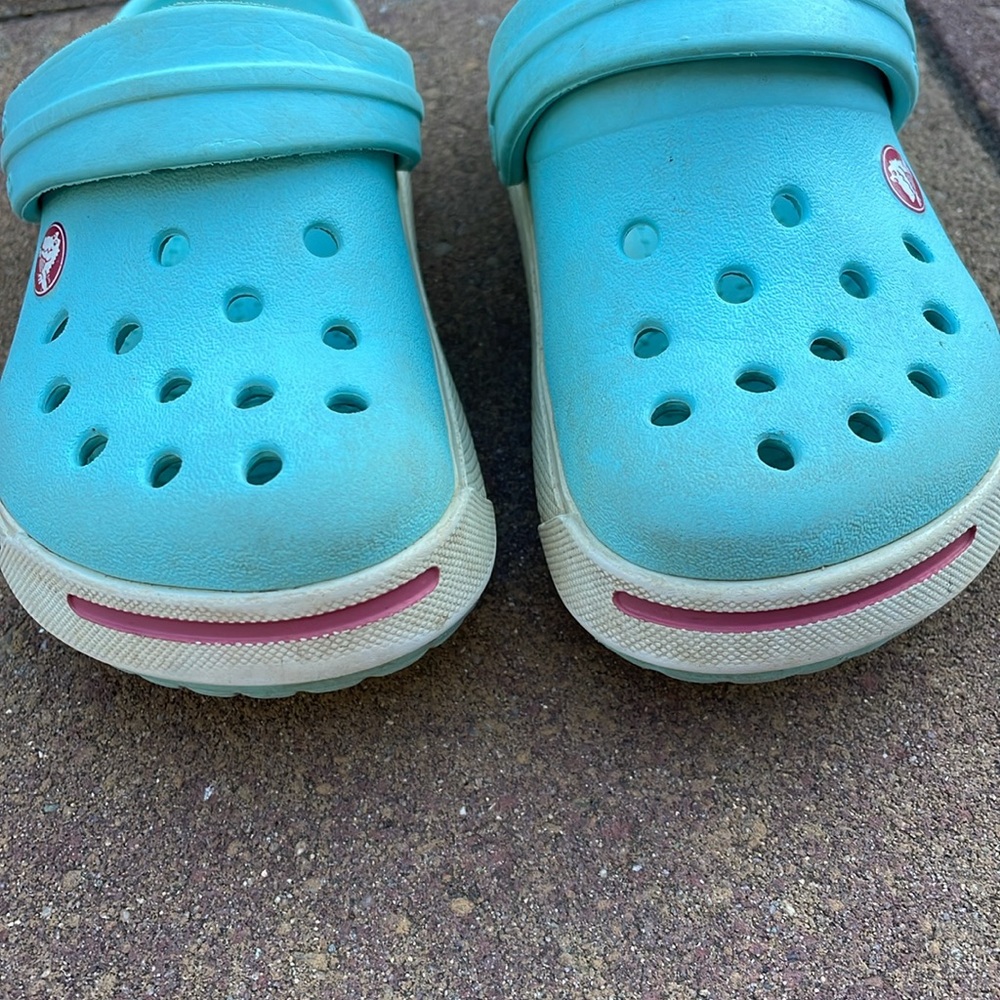 Crocs - Picture 2 of 5